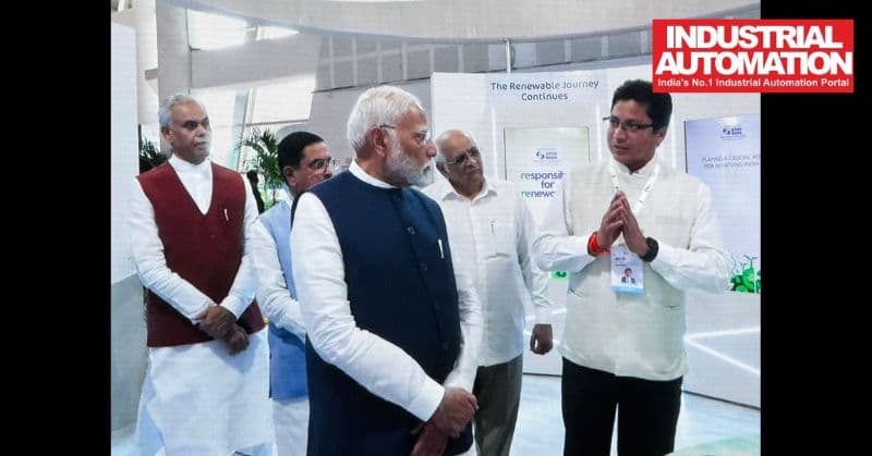 Prime Minister Shri Narendra Modi visits IREDA Pavilion at RE INVEST