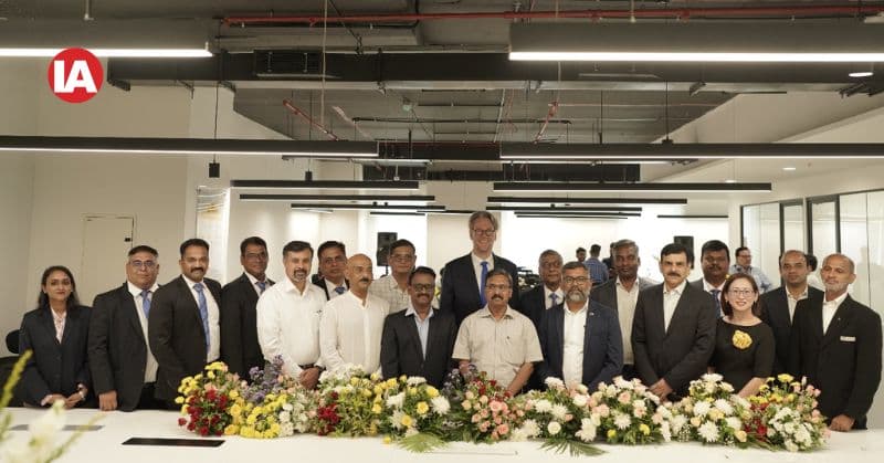 Opening of the new HARTING Technology Centre in Bangalore, India by: Philip Harting, CEO HARTING Technology Group, Mabel Low, Managing Director HARTING Singapore & APAC Head, Jacob Chandy, Managing Director HARTING India, Bhuvanesh Karthikeyan, Managing Director HARTING India Manufacturing plant, and Vidhyabhushan Hande – Innovation Hub Head along with our Esteemed Customers