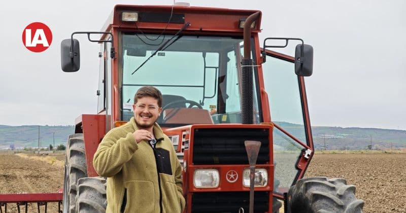 Numan Korkmaz with his Tümosan tractor