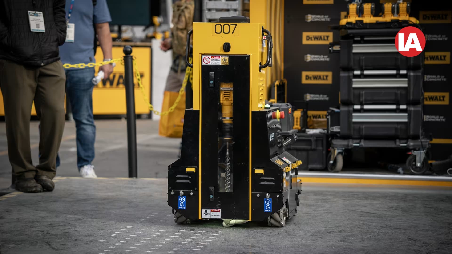 DALE, the autonomous downward drilling robot